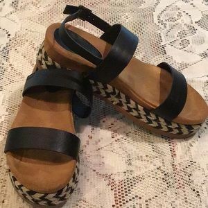 COPY - Sz.10 Bamboo Black/White Platform Sandals